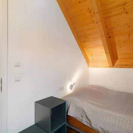 Holiday home Lug Ins Tal -