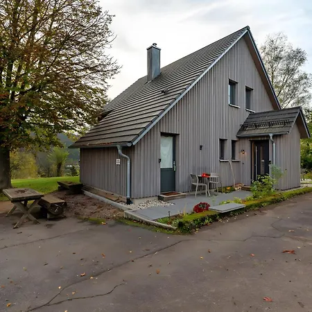 Holiday home Lug Ins Tal -